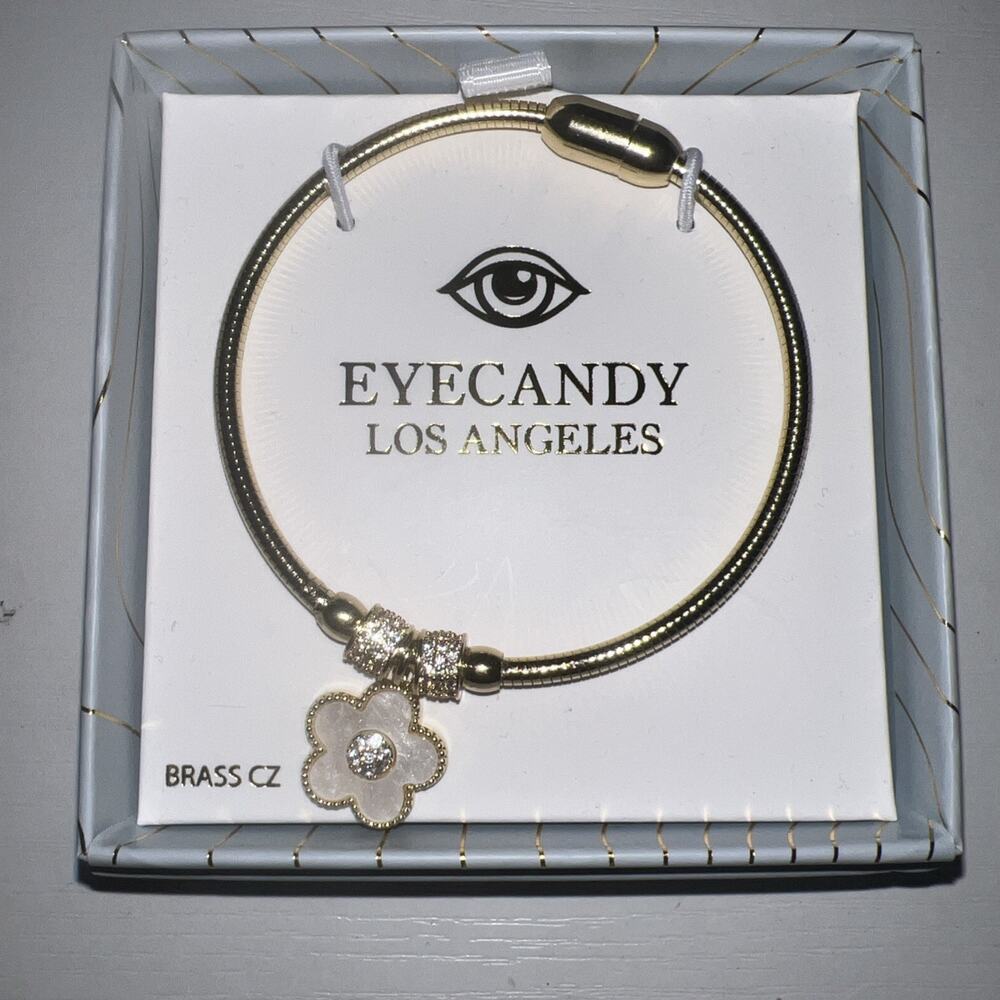 Eyecandy Los Angeles & Mother Of Pearl Flower Bracelet